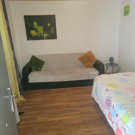 Superbe Appartement Avec Parking Roanne Exterior foto